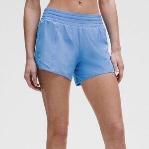 NWT Lululemon Hotty Hot HR Short 4” Lined. Size 6. Color- Pool Party